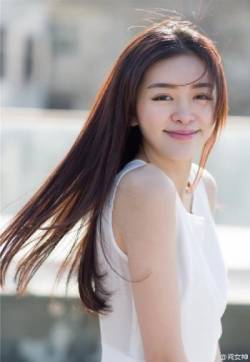 中国湖南内地女艺人性感智慧美女赵多娜可爱迷人写真美女图片
