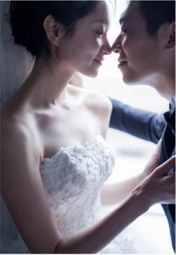 中国大陆江苏省盐城男演员朱亚文结婚照图片大全