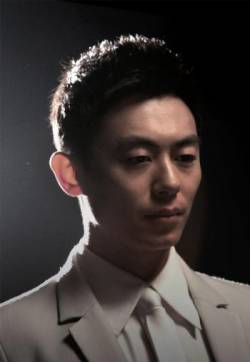 中国大陆江苏省盐城男演员明星朱亚文写真图片大全第一辑