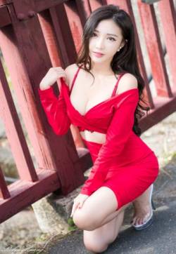 中国台湾人少妇赵芸性感诱人图片