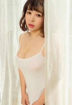 性感丰满美女金贝贝制服诱惑私房写真