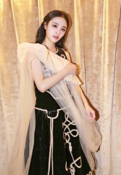 高清山东青岛美女李莎旻子甜美学院风写真图片第张