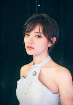 高清湖南省永州美女伊一短发写真图片