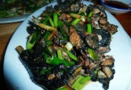 爆炒乌鸡图片桂林美食图片