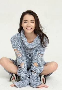 高清中国内地陕西西安女演员演员柴碧云休闲时尚写真图片