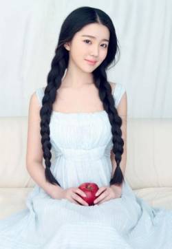 高清内地美女90后楚楚动人清纯自拍图片