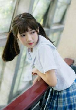 高清中国内地贵州省贵阳女演员可爱呆萌花季少女游乐场清新阳光宁静写真图片第张