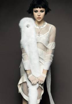 高清欧美美女科洛·格蕾斯·莫瑞兹写真图片第张