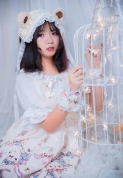 最新非主流美女可爱唯美女生性感高清森系美女图片