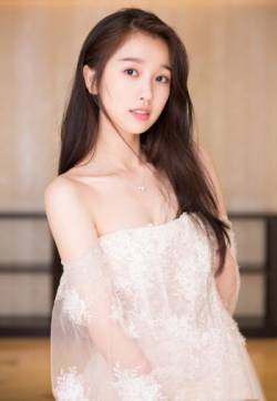 高清中国内地美女虞书欣芭莎晚会高清活动图片