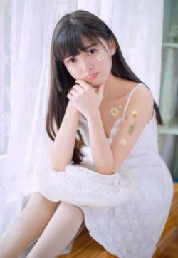 刘诗诗最新短发清爽杂志写真图片