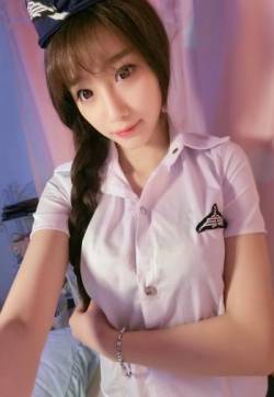嫩模居家漂亮美女空姐制服诱惑丰润迷人气质写真图片