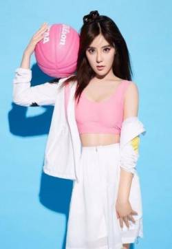 高清吉林女明星赵奕欢性感运动服美图