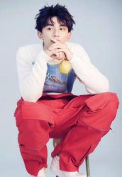 中国内地男演员吴磊最新写真图片
