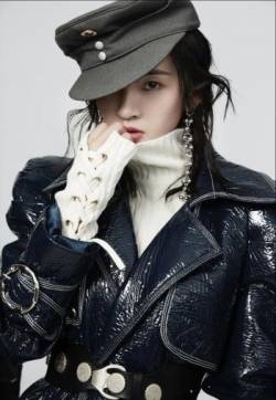 高清中国内地四川女演员唐艺昕时尚风格个性写真图片图片