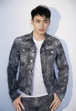 刘凯型男范雅痞惬意写真图片