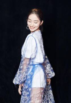 杨采钰第张