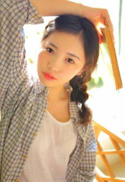 高清00后mm131清新文艺居家美女养眼迷人写真高清图片