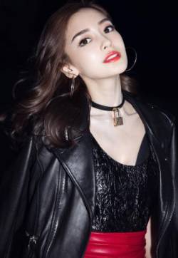 中国内地上海影视女演员Angelababy杨颖红色皮裙烈焰红唇艳丽写真图片