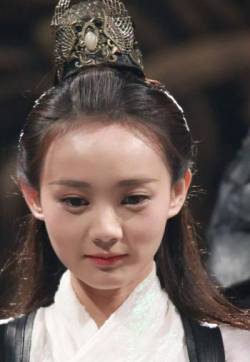 高清中国内地山东济南女演员李一桐《媚者无疆》发布会图片