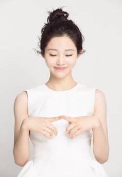 李思函黑白转换双面质感写真图片