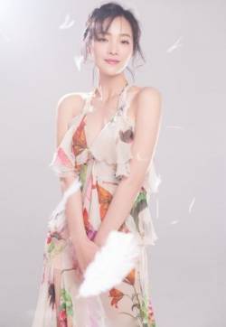 高清高清辽宁美女何杜娟时尚写真图片