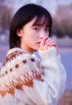 高清美女沈月冬日街拍小清新可爱甜美写真图片