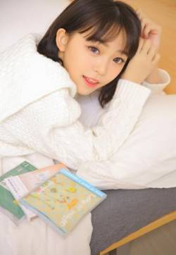 高清176极品美女娇羞性感美女白嫩美腿私房诱惑写真