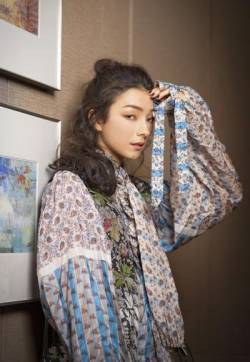 高清女星刘承羽时尚写真图片