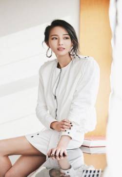 高清中国台湾影视女演员张钧甯性感迷人纽约时装周高清图片