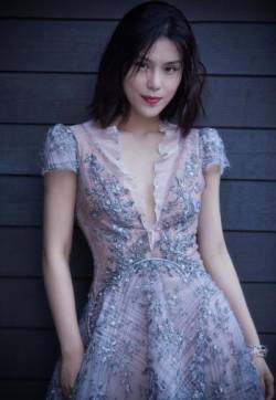 高清中国山东济南影视女演员韩丹彤性感图片