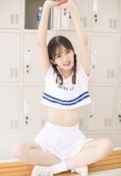 清纯少女迷你裙秀小蛮腰清新私房照图片