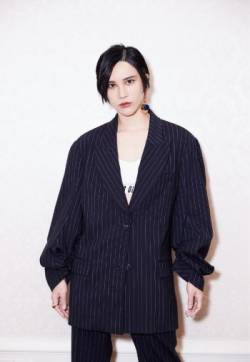 高清美女尚雯婕2018上海时装周图片