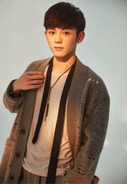 高清男星90后新生代偶像蓝博帅气写真图片
