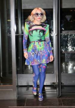 高清欧美美女LadyGaga复古时尚街拍图片