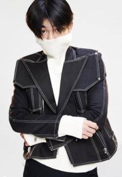 高清四川省泸州男明星张宥浩写真图片