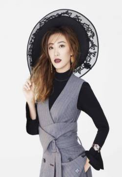 高清台湾女明显应采儿性感写真图片桌面壁纸第张