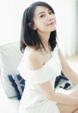 高清中国内地影视北京女演员高圆圆小露香肩优雅性感写真图片