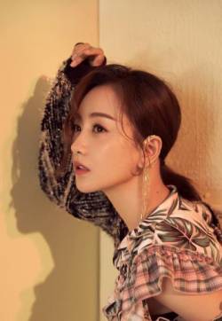 高清中国内地云南保山女演员杨蓉妩媚写真图片图片 高清中国内地云南保山女演员杨蓉妩媚写真图片图片