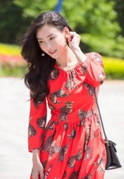 高清中国香港美女张柏芝优雅性感夏日街拍写真图片