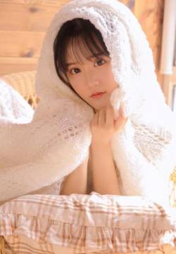 性感亚洲国产小嫩模福利四区美少女性感写真