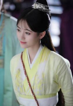 鞠婧祎