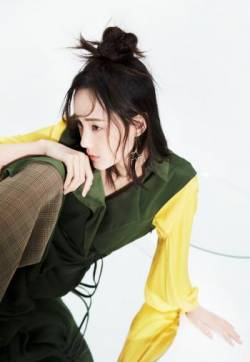 高清中国内地山东济南女演员李一桐个性百变时尚杂志封面大片