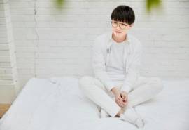 高清河南男星毛不易《平凡的一天》MV帅气图片