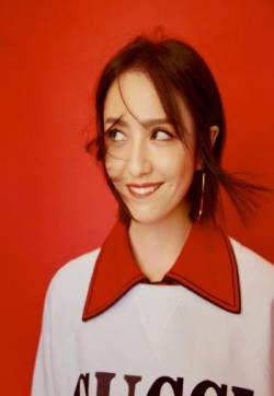 高清中国内地新疆伊犁影视女演员佟丽娅多面性感时尚写真图片