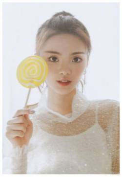 中国内地流行乐女歌手火箭少女101杨超越高冷宫廷风写真图片