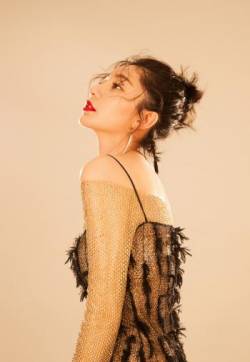 中国台湾流行乐女歌手、影视演员、平面模特郭雪芙性感美艳时尚写真图片