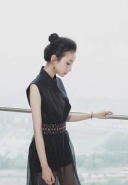 高清中国内地女演员美女姜梓新生活照