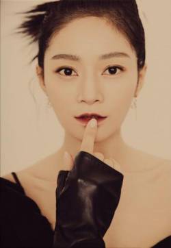 高清内地山东烟台女演员王媛可复古风性感写真图片