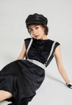 辽宁省沈阳女明显吴昕杂志时尚大片写真图片